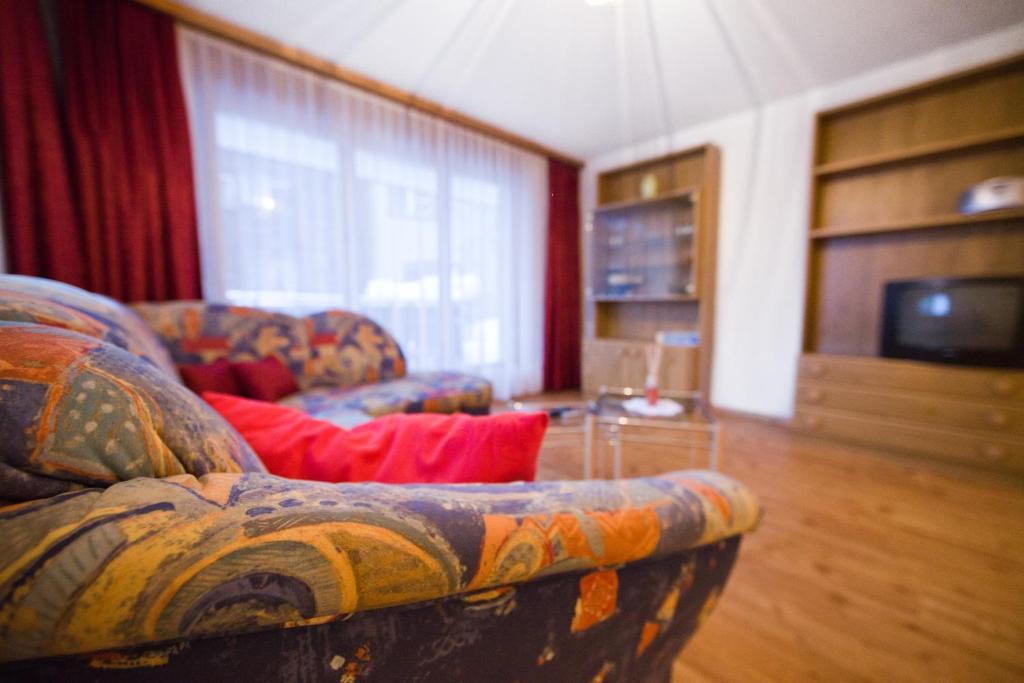 شقة Haus Perelia C زيرمات الغرفة الصورة